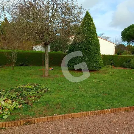 펜션 Maison 6 Pers A 900m De La Avec Terrasses Et Parking, Animaux Acceptes - Fr-1-194-414 *