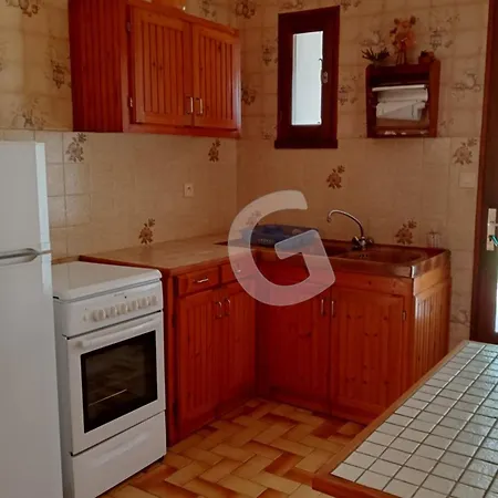 펜션 Maison 6 Pers A 900m De La Avec Terrasses Et Parking, Animaux Acceptes - Fr-1-194-414 *