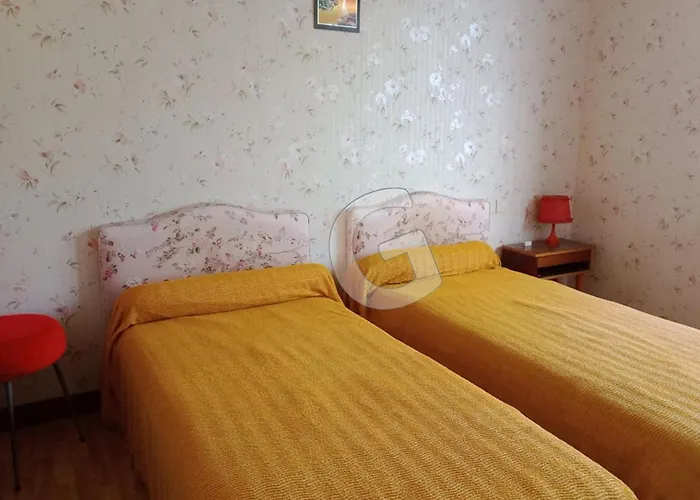 Maison 6 Pers A 900m De La Avec Terrasses Et Parking, Animaux Acceptes - Fr-1-194-414 度假居 *