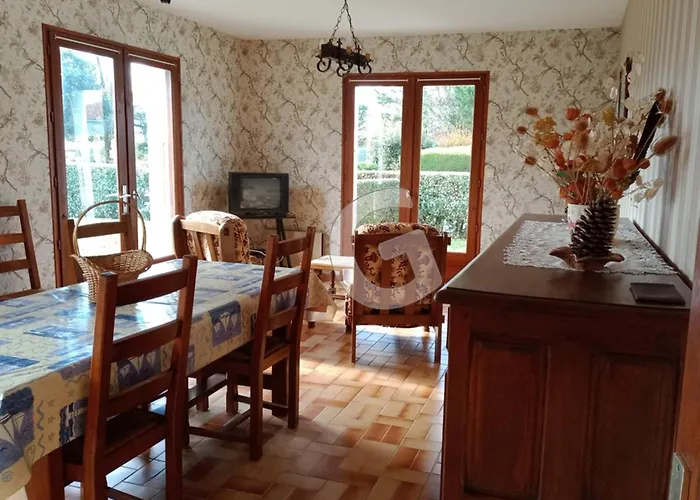 度假居 Maison 6 Pers A 900m De La Avec Terrasses Et Parking, Animaux Acceptes - Fr-1-194-414
