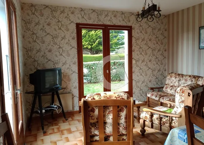 Maison 6 Pers A 900m De La Avec Terrasses Et Parking, Animaux Acceptes - Fr-1-194-414 雅尔河畔圣万康